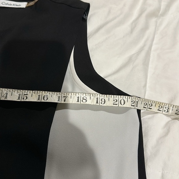Calvin Klein Sleeveless shirt - Picture 7 of 8